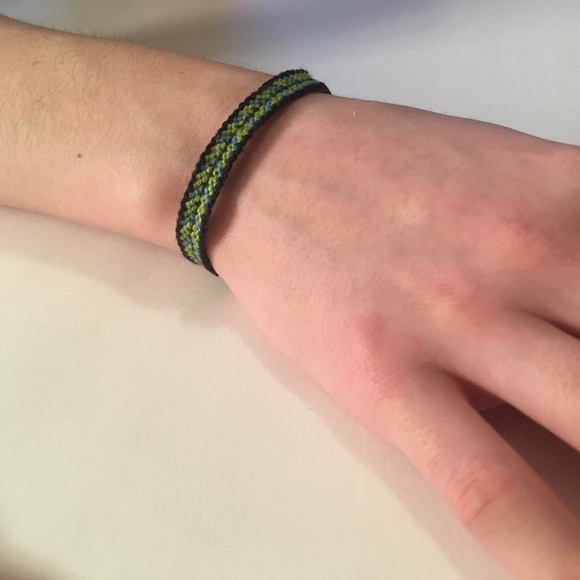 Bordered Stripes Bracelet - Picture 3 of 4